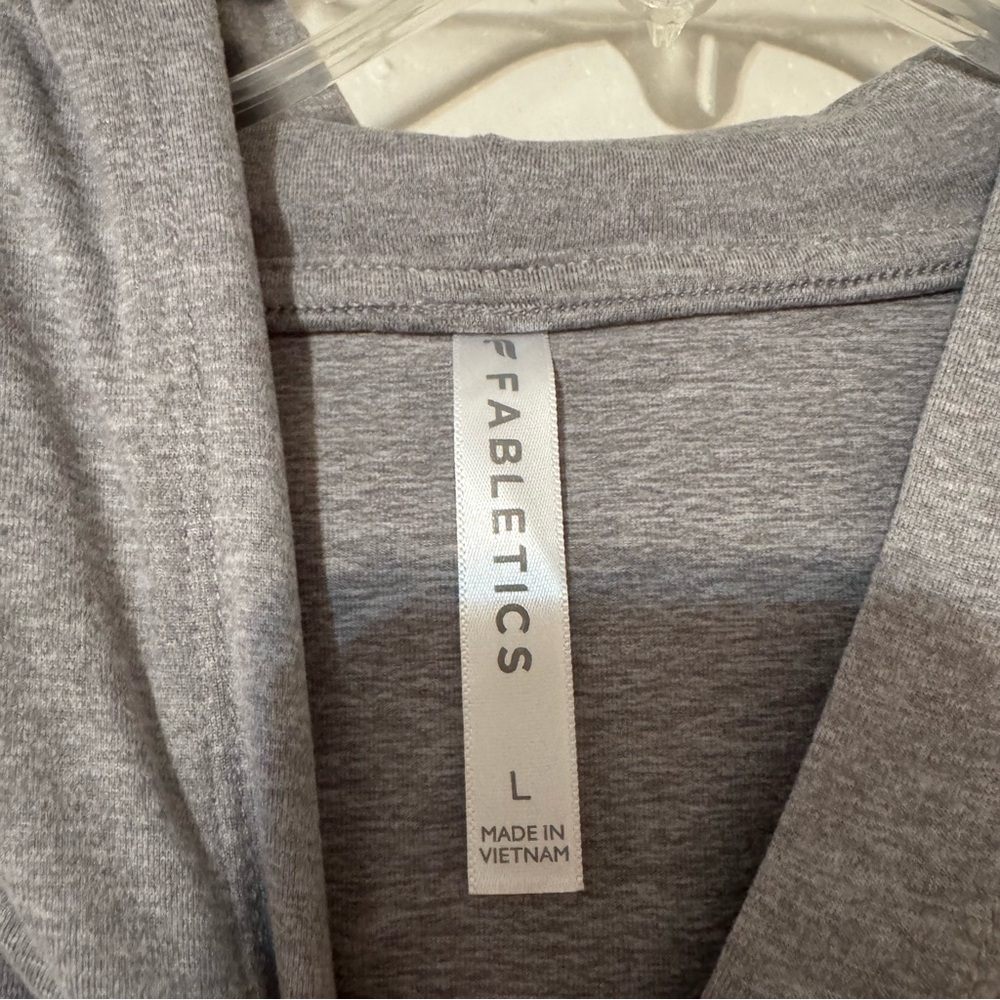Fabletics‎ Gray Women's Cropped Hoodie - Picture 2 of 5